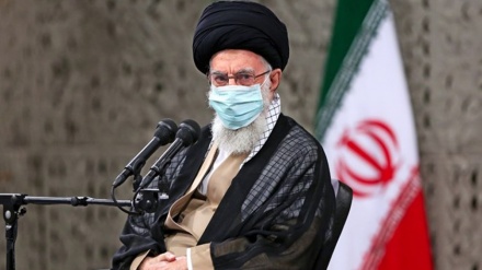 رهبر معظم انقلاب اسلامی : حقایق دفاع مقدس باید به گوش جوان‌ها برسد