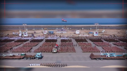 Yemen'in yeni füzelerle gövde gösterisi