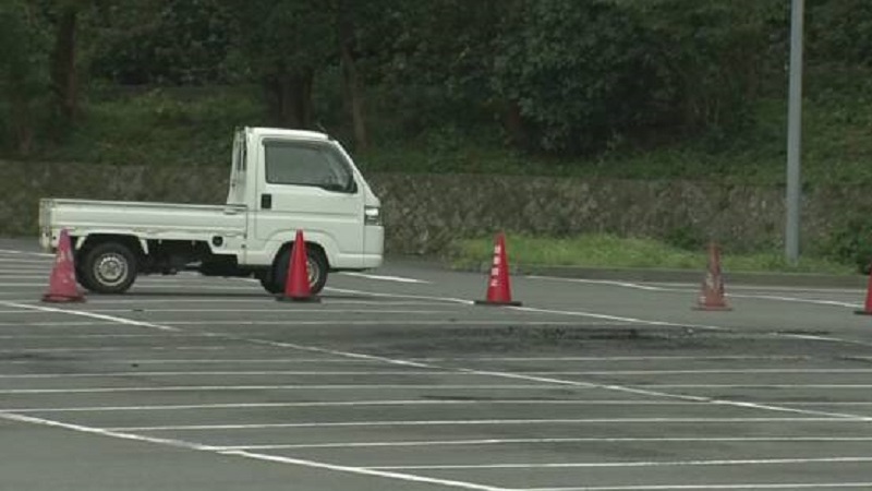 横須賀で発見の焼死体３人