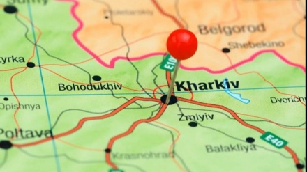 فرار شهروندان اوکراینی از چند شهر در پی حملات نظامیان اوکراین 