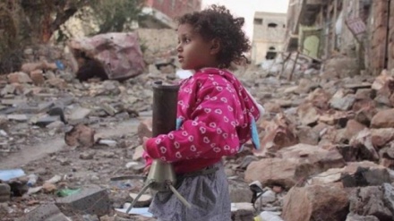 زخمی شدن ۱۰ کودک یمنی بر اثر انفجار بمب خوشه‌ای ائتلاف سعودی