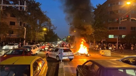 Mbajtja e protestave në disa qytete dhe universitete të Iranit me nxitjen e mediave të huaja dhe hyrjen e elementëve të organizuar
