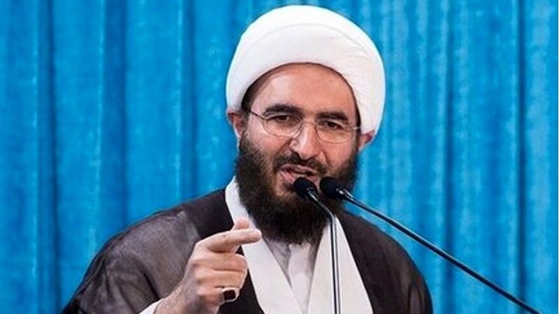 خطیب نماز جمعه تهران : نام و یاد حضرت ابا عبدالله (ع) باعث وحدت بیشتر جامعه می‌ شود