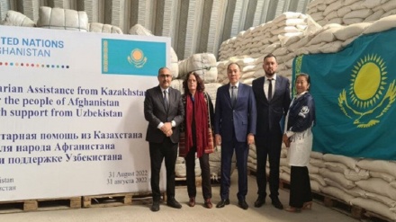قزاقستان به سیل زدگان افغانستان کمک کرد