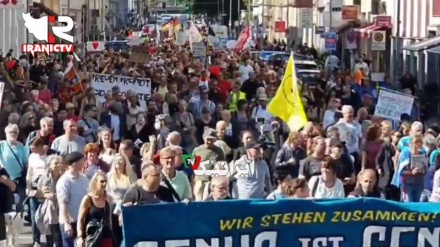 Almanya'da hükümet karşıtı protesto gösterileri