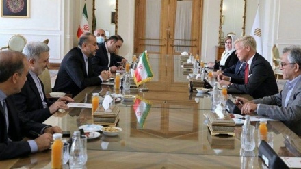 イラン外相、「イエメンの安全は地域・ペルシャ湾の安定に直接影響」