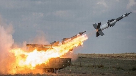 Сурия армияси ҳаво мудофаа Дамашқ осмонида сионистик режим ракета ҳужумларини қайтарди 