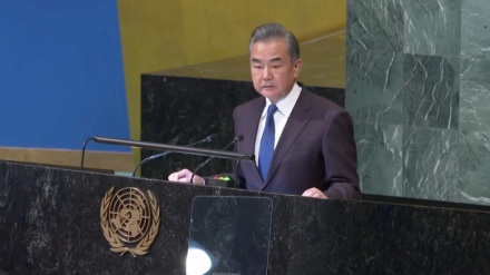 Taïwan: Pékin hausse le ton