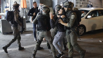14 Warga Palestina Ditangkap Militer Zionis di Tepi Barat