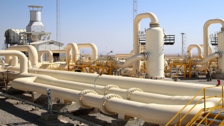 আজারবাইজানের ভেতর দিয়ে রাশিয়া থেকে গ্যাস কিনবে ইরান