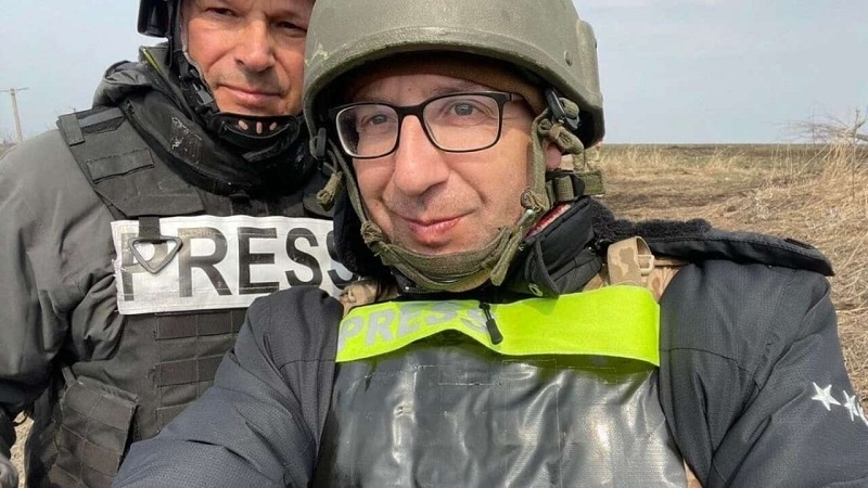 Giornalista italiano ferito a Kherson, Russia: colpito da mina ucraina