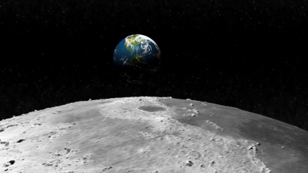 中国人科学者が、月面から新種の鉱物を発見
