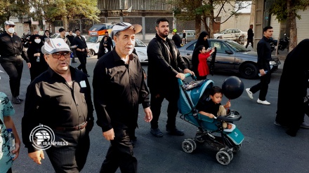 लब्बैक या हुसैन की सदाओं से गुंज रही है करबला...