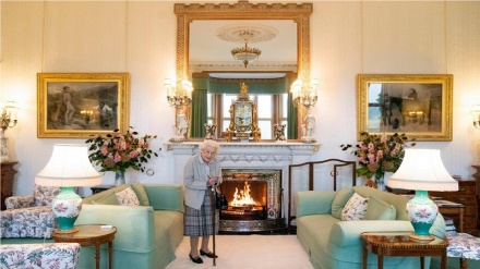 Inghilterra, regina Elisabetta sotto osservazione medica 