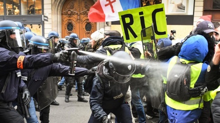 仏警察が、貯水池建設の抗議者らと衝突