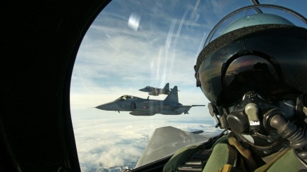 La preoccupazione di Londra per i piloti che si uniscono alla Cina