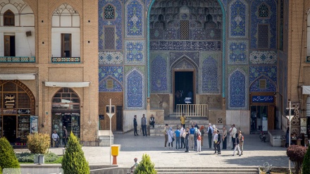 Isfahan, Tuan Rumah Wisatawan Asing