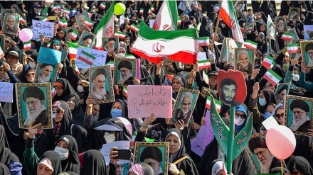 Tafakuri katika matukio ya hivi karibu nchini Irani (4- Mwanamke wa Irani, hadhi na thamani yake)