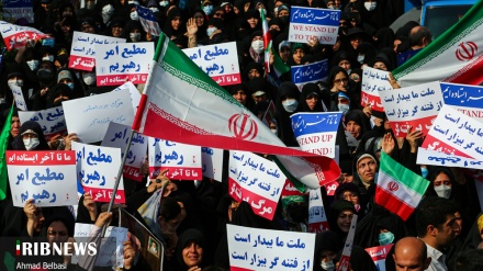 Народный марш по стране, осуждающий террористическое преступление в Ширазе