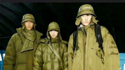 中国のアパレルブランドが謝罪、日本軍服風のコレクション発表で