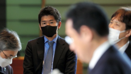 岸田首相が長男を首相秘書官に起用、人事の活性化を図る
