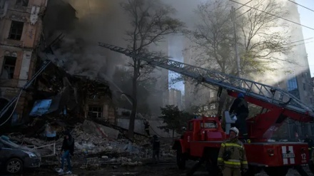 13 të vdekur si pasojë e përplasjes së një avioni rus me një ndërtesë banimi