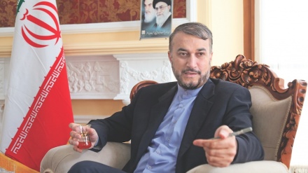 Amir Abdulahjan: Dërgimi i armëve dhe dronëve kundër Ukrainës, nuk është politika jonë