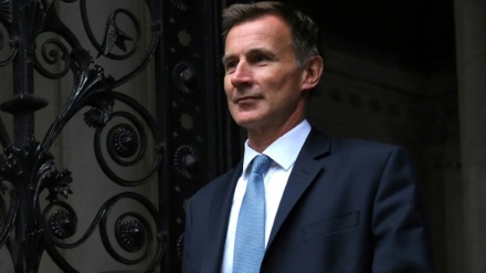  UK's new finance minister admits 'mistakes' as Tory govt. faces collapse 