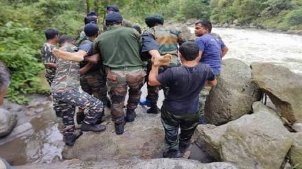 অরুণাচল প্রদেশের তাওয়াংয়ের কাছে সেনাবাহিনীর হেলিকপ্টার বিধ্বস্ত, পাইলট নিহত   