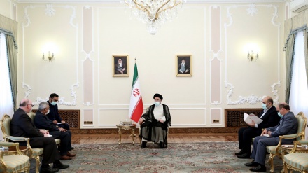イラン大統領、「地域機関との積極的協力は、わが国の外交政策の優先課題」