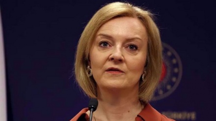 Inghilterra, premier Truss chiede scusa per errori commessi