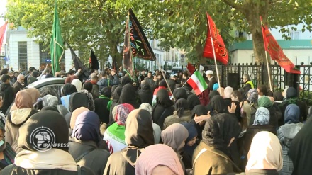 英ロンドンでイスラム教徒らが集会、暴徒の行動を非難