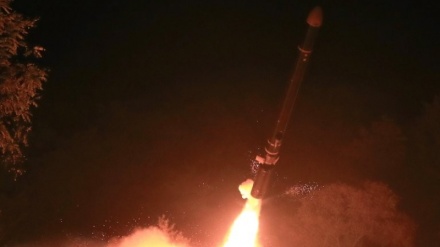 北朝鮮が長距離巡航ミサイル試射、キム・ジョンウン氏が指導