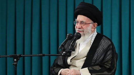Ayatullah Khamenei Menekankan Urgensi Persatuan Umat Islam