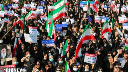 Tehroni əhali çı Şahçerağ (ə) hərəmədə bıə dəhşətinə cinoyəti məhkum kardə mitinq 