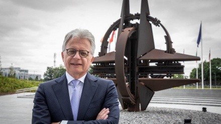 ইউক্রেনের জন্য লড়াই করতে বাধ্য নয় ন্যাটো: জার্মান রাষ্ট্রদূত