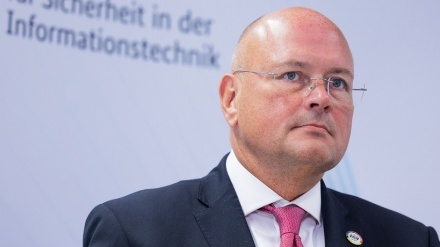 דיווחים בגרמניה: ראש מערך הסייבר חשוד בניהול מגעים עם גורמים רוסים