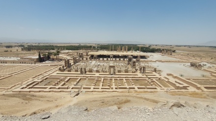 Persepolis, Tujuan Wisata Sejarah di Shiraz (3)