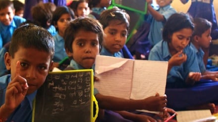 India, alle scuole lingua hindi al posto di inglese