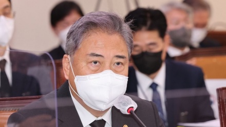 韓国外相「前例と国際慣例踏まえ判断」、海自観艦式への参加決定で