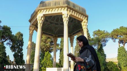 Dita për përkujtimin e poetit të madh iranian Hafez Shirazi