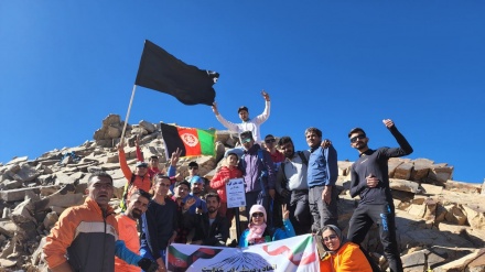 کوهنوردان افغان بلندترین قله های ایران را فتح کردند
