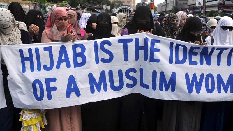 Anggota Parlemen Austria Protes Rencana Pelarangan Jilbab