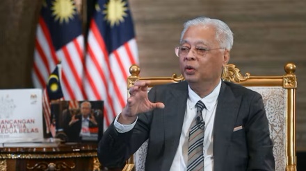 マレーシアで来月19日に総選挙、与党優位か