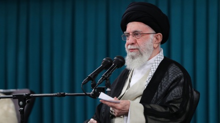イラン最高指導者、「抵抗は進歩の源、屈服は後退の元凶」