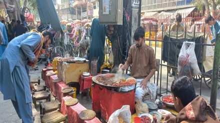 نگرانی مردم از مشکلات صحی غذاهای خیابانی در جلال آباد