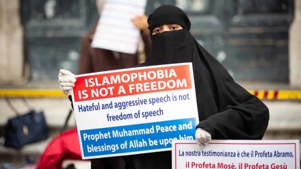 Islamofobia, Svizzera, legge anti burqa: multa da 1000 dollari 