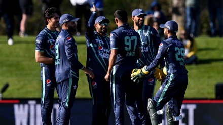 পাকিস্তানের কাছে ২১ রানে হেরে ত্রিদেশীয় সিরিজ শুরু করল বাংলাদেশ
