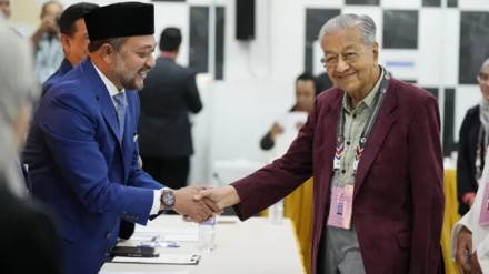 মালয়েশিয়ায় আবার নির্বাচন করছেন মাহাথির মোহাম্মদ, প্রচারণা শুরু