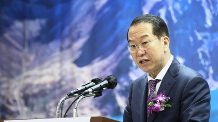 韓国統一相、「国内での核兵器再配備の可能性も」